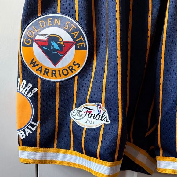 Mitchell & Ness Golden State Warriors City Collection Mesh Shorts Size XL - Picture 2 of 5